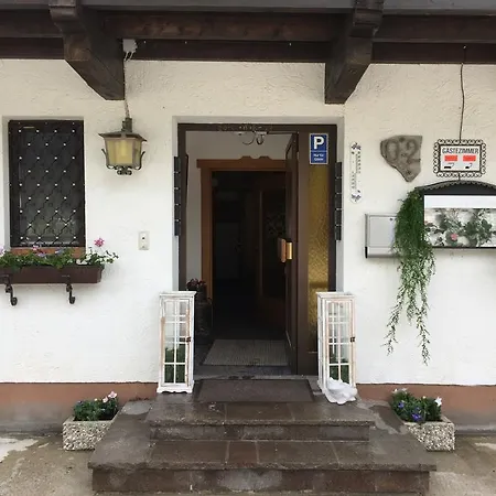 Ostbach Frühstückspension 2*