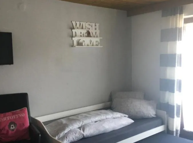 Ostbach فندق مبيت وإفطار لوتاش