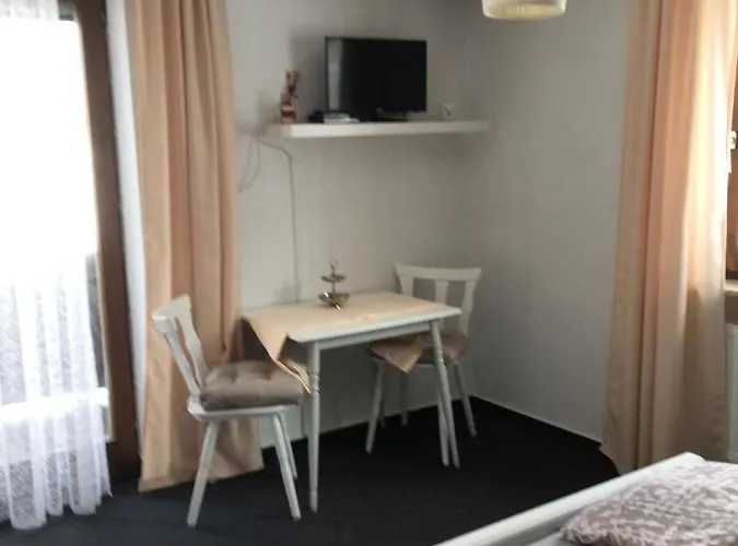 فندق مبيت وإفطار Ostbach