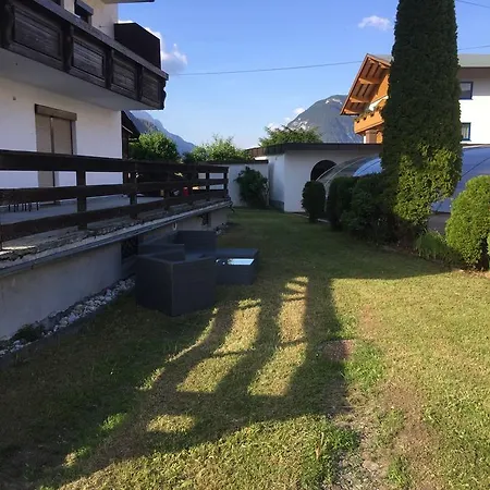 Ostbach Bed & Breakfast 2*